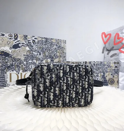 디올 오블리크 프린트 캔버스 웨이스트 지갑 22262
