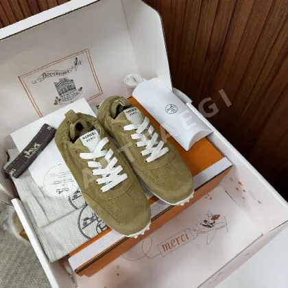 에르메스 인 스니커즈 93885