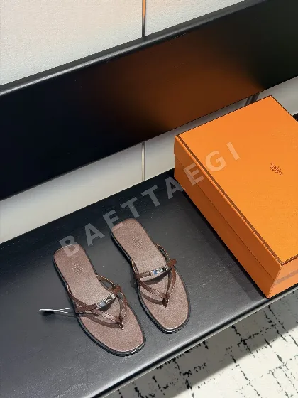 에르메스 미스 샌들 105007