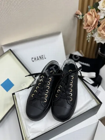 샤넬 램스킨 체크 로고 여성 신발 93398