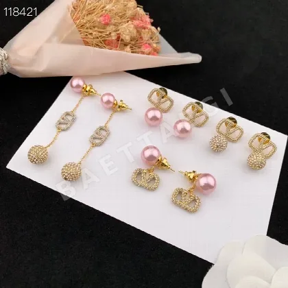 발렌티노 핑크 진주 라인스톤 볼 귀걸이 63632