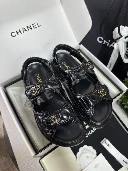 샤넬 더블 C 벨크로 샌들 89078