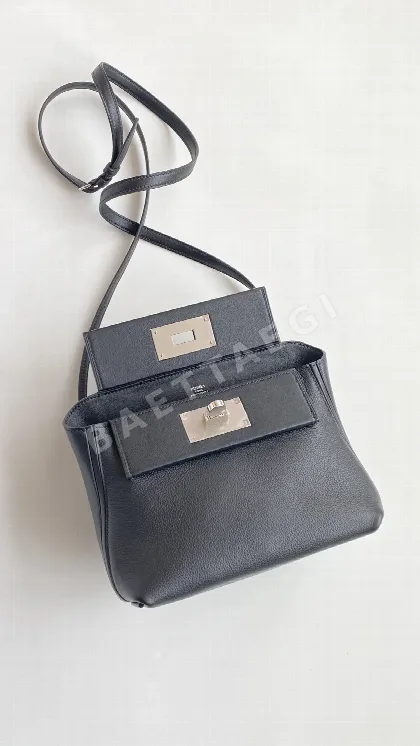 에르메스 클래식 2424 미니 가죽 가방 197916