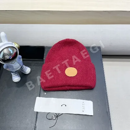 구찌 라지 니트 헤드랩 모자 185935