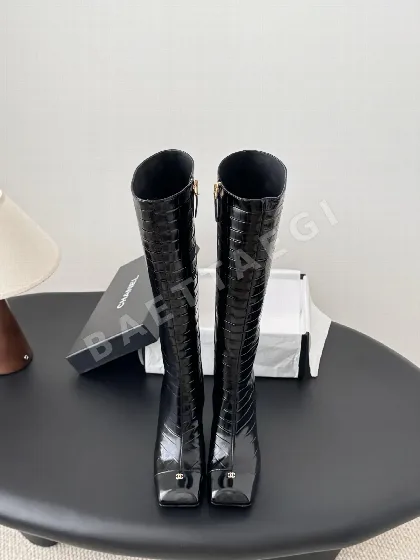 샤넬 메티에다르 롱 부츠 151630