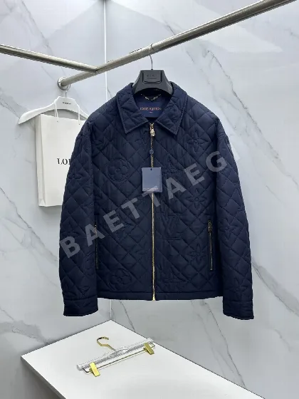 루이비통 패드 내장 카라 자켓 181273