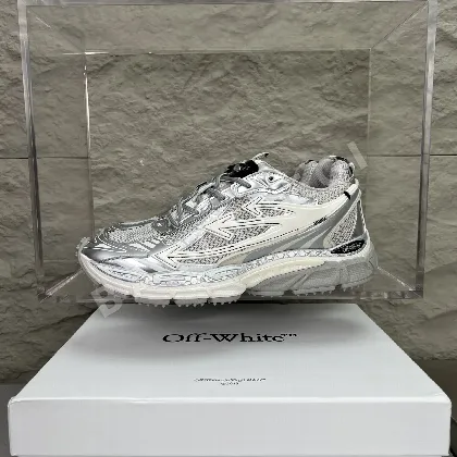 오프화이트 청키 스니커즈 105855