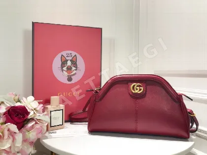 구찌 레벨 스몰 쇼핑백 가방 524620