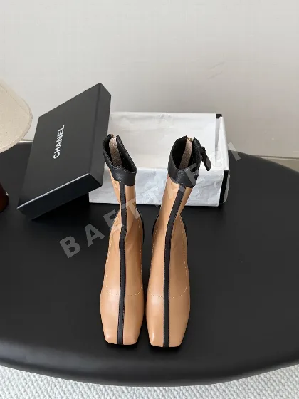 샤넬 메티에다르 더블 C 부츠 151614