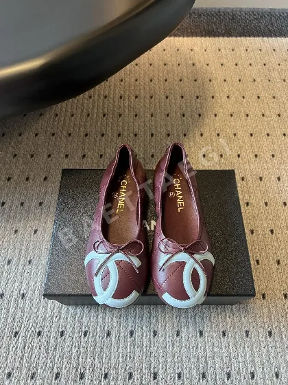 샤넬 다이아몬드 패턴 리본 플랫 113632