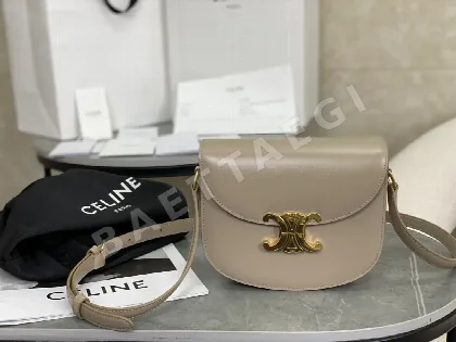 셀린느 개선문 가죽 새들백 86190