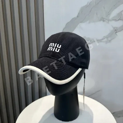 미우미우 자수 베이스볼 모자 118574