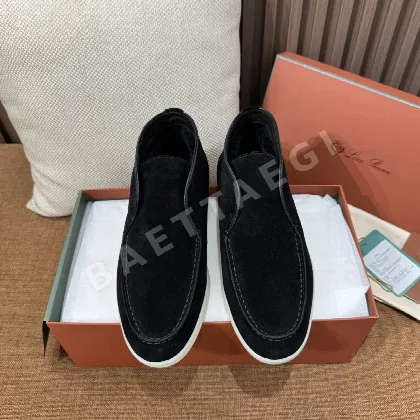 로로피아나 로퍼 크리미화이트 스웨이드 하이컷 디자인 187361