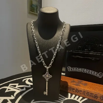 크롬하츠 크로스 키 펜던트 목걸이 125648