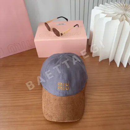 미우미우 베이스볼 캡 81362
