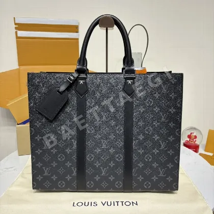 루이비통 SAC PLAT 24H 모노그램 에클립스 가방 M47059