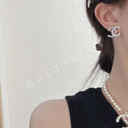 샤넬 귀걸이 65982
