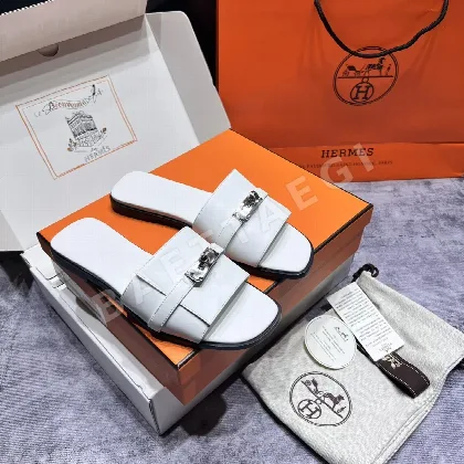 에르메스 켈리 버클 줄리아 슬리퍼 95009