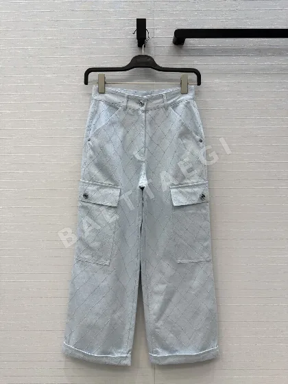 샤넬 다이아몬드 자수 스트레이트 레그 데님 바지 136799
