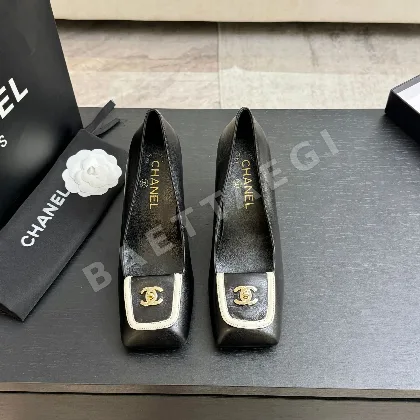 샤넬 더블 C 스티치 네모 앞코 슬리퍼 샌들 플랫슈즈 98609