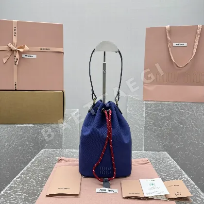 미우미우 버킷백 68338
