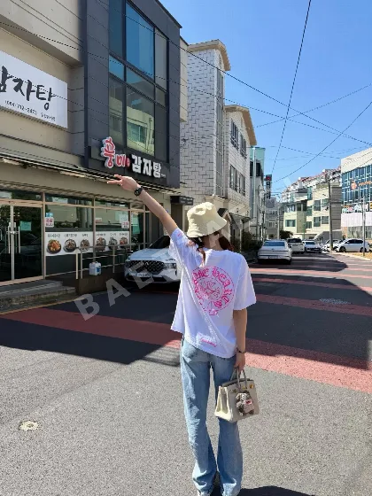 크롬하츠 핑크 말굽 십자가 남여공용 반팔 티셔츠 50155