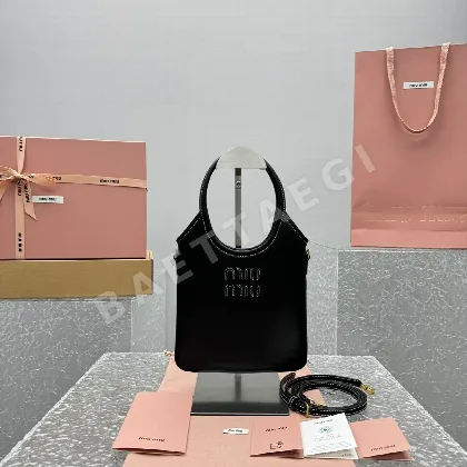 미우미우 미니 토트 숄더백 68386