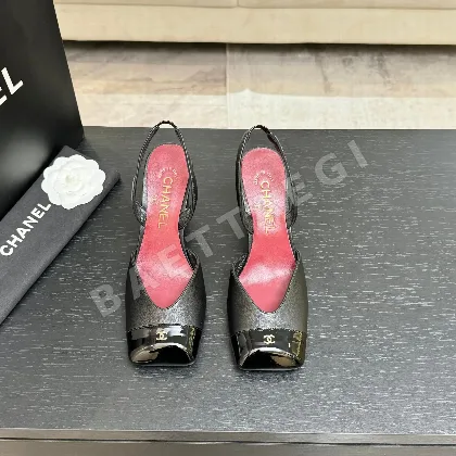 샤넬 더블 C 스티치 스퀘어토 백리스 샌들 98618