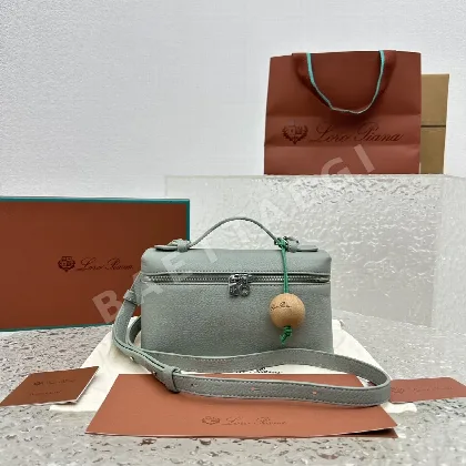 로로피아나 엑스트라포켓 스몰 핸드백 128927