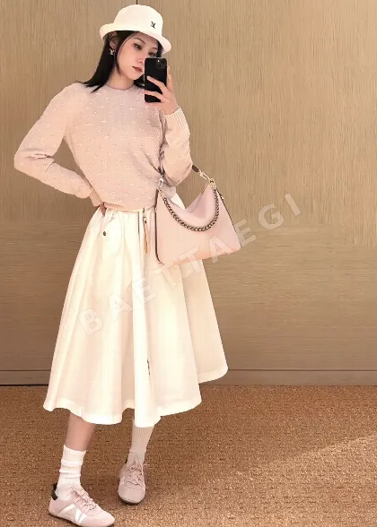 루이비통 엠보스 지퍼 롱 스커트 114729