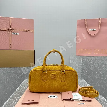 미우미우 프로스트 펌킨 스웨이드 토트백 68293
