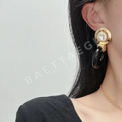 미우미우 금장 네 잎 클로버 빈티지 귀걸이 60977