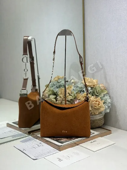 디올 스웨이드 스몰 호보 가방 196700