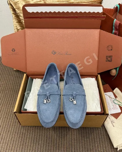 로로피아나 조안 여성 로퍼 105251