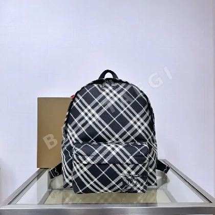 버버리 체크 패턴 백팩 40127