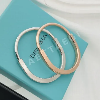 티파니 18K 골드 도금 U자형 귀걸이 71034