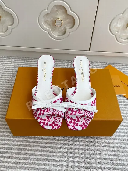 루이비통 모노그램 LV 키티 힐 뮬 41831