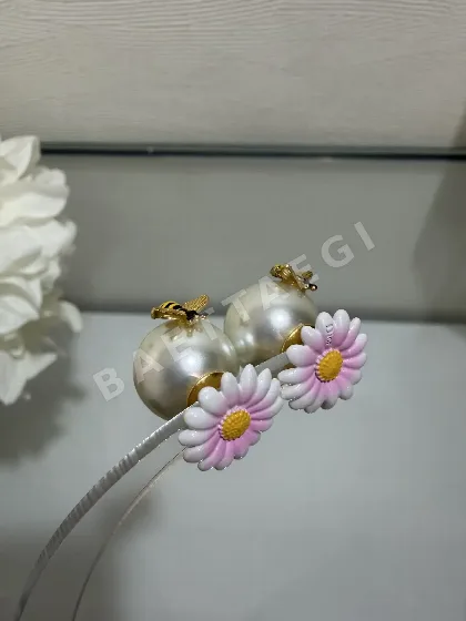디올 핑크 데이지 비 진주 귀걸이 134946