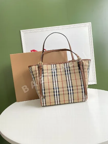 버버리 인비저블 호스 쇼핑백 가방 881243