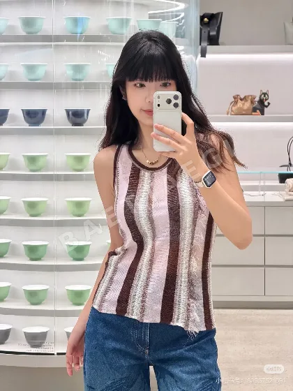 로에베 스트라이프 경량 니트 여성 반팔 114856