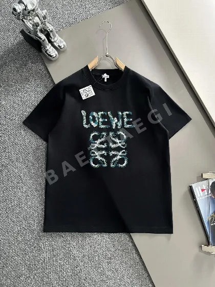 로에베 그래피티 자수 반팔 티셔츠 48404