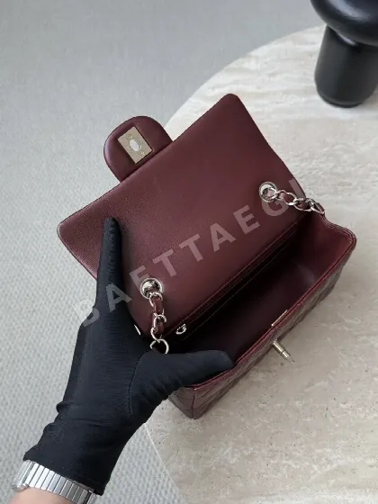 샤넬 다크 레드 양가죽 연금장 가방 33436