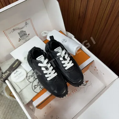 에르메스 인 스니커즈 93886