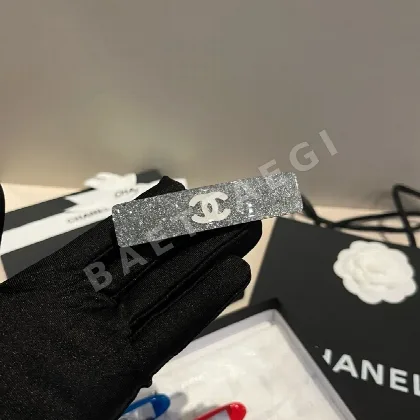 샤넬 헤어클립 183353