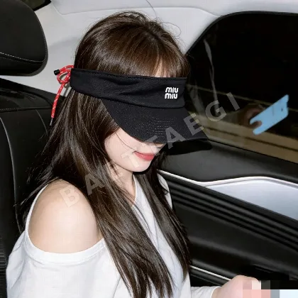미우미우 바이저 캡 185876