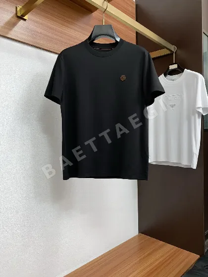 로로피아나 남성 라운드넥 반팔 티셔츠 148531