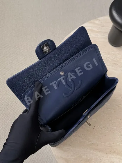 샤넬 오션 블루 캐비어 연금장 가방 33592