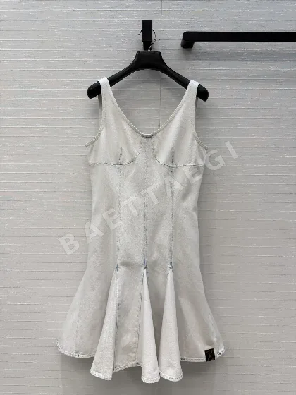 루이비통 여성 데님 브이넥 슬림핏 원피스 6405