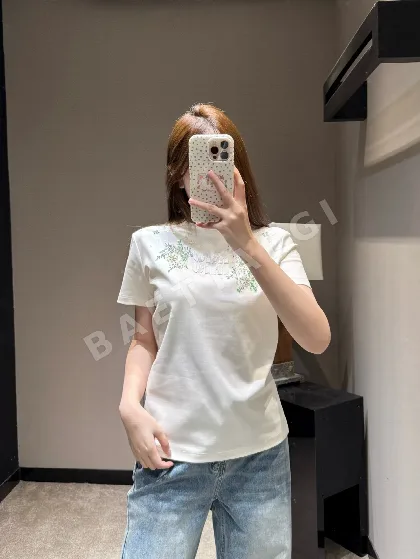 미우미우 핸드 비즈 자수 반팔 티셔츠 70016
