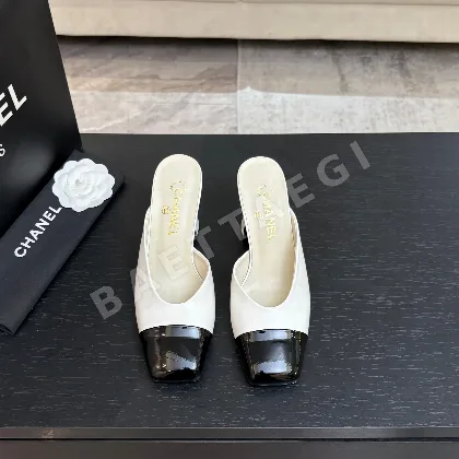 샤넬 더블 C 로고 스퀘어 토 컬러 블록 하이힐 샌들 98648